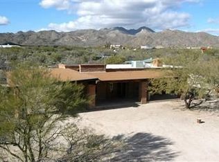 1400 W Turtle Dove Ln, Tucson, AZ 85755