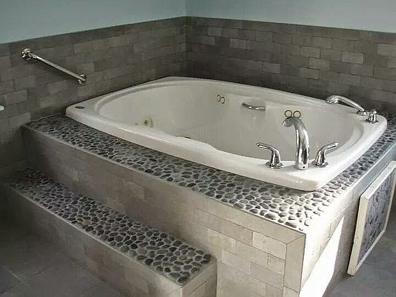 Jetted Tub (2 person)