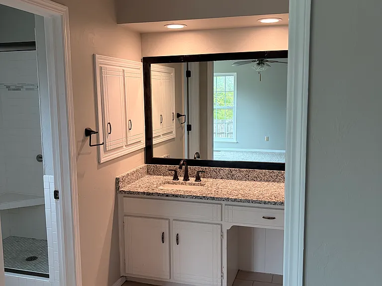 1438 Lakehurst Dr — Photo 8