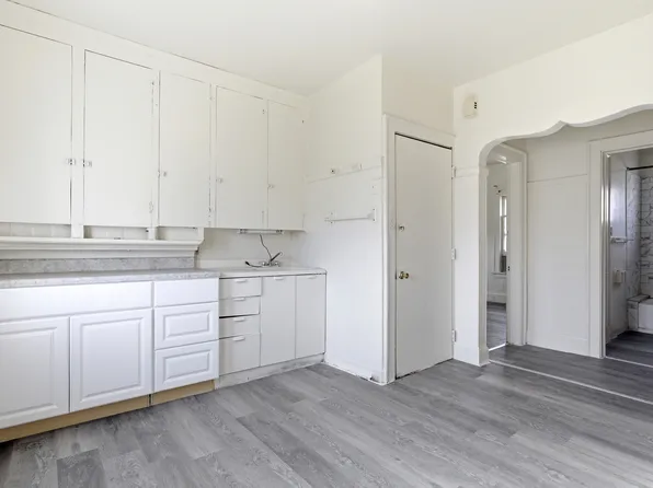 3648 E 133rd St, Cleveland, OH