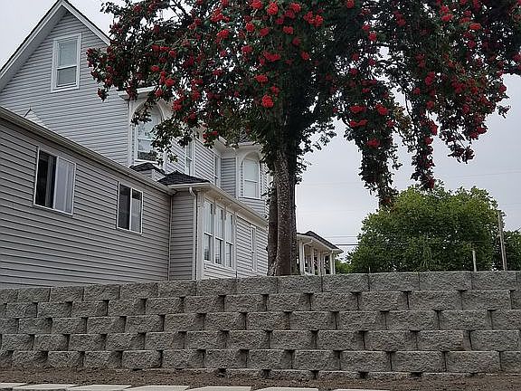 5th image of 402 Avenue E