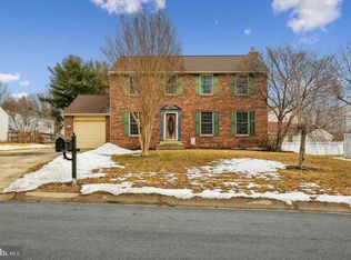 17105 Barnstable Dr, Rockville, MD 20855