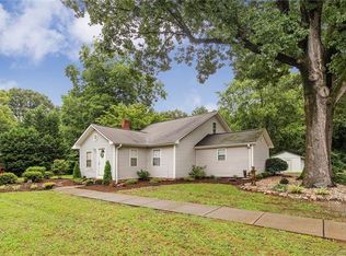 7532 Beatties Ford Rd, Charlotte, NC 28216