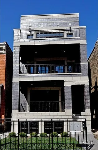 2 bed, 1250 sqft, $4,500 — Photo 1