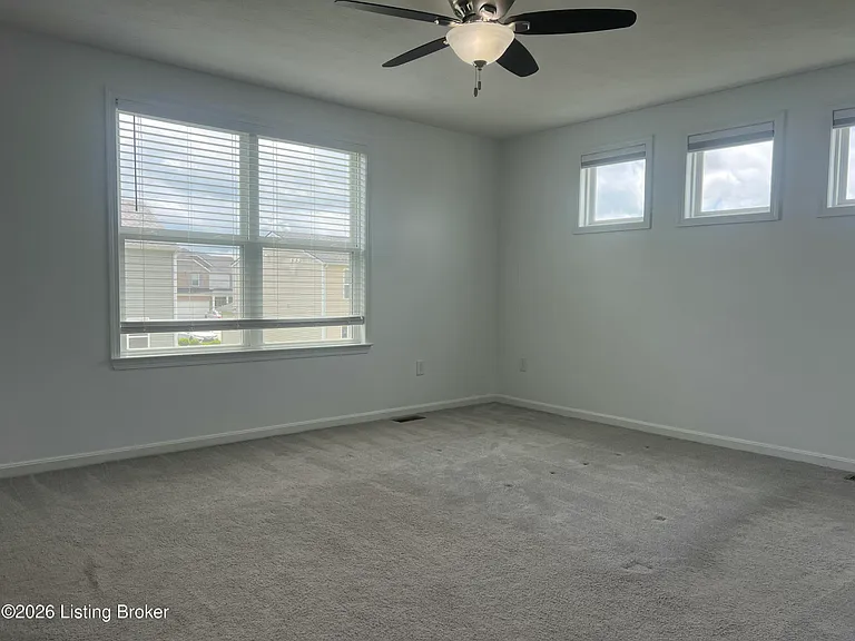 5057 Tealwood Dr — Photo 9