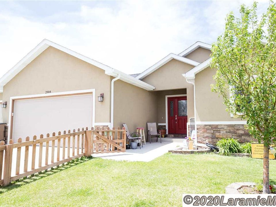 1st image of 2904 S 18th St