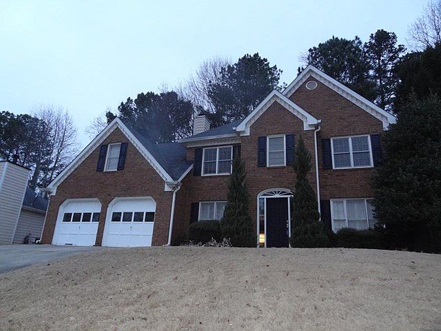 1st image of 742 Jamie Way NE