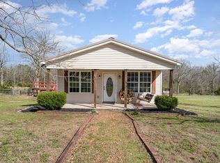 310 Old Pencil Mill Rd, Chapel Hill, TN 37034