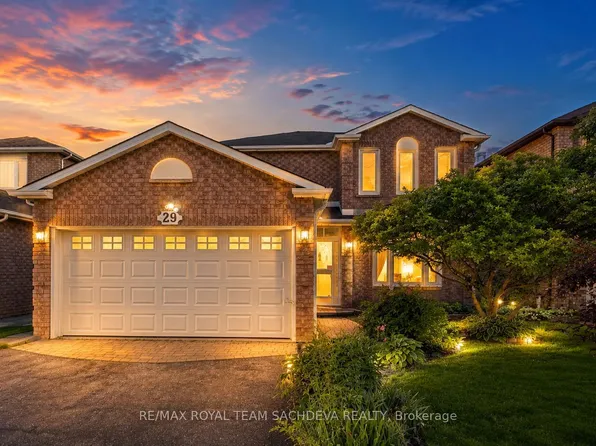 29 Muirbank Blvd, Toronto, ON M1C 4T7