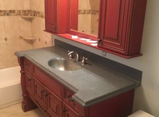 602 E Main St APT 3, Flushing, MI 48433