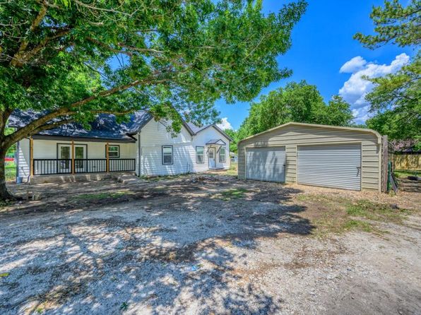 114 N Main St