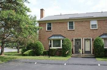 3rd image of 145 Williamsburg Ct