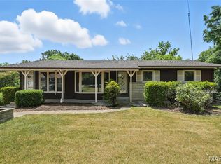 220 Susan Rd, Saint Louis, MO 63129