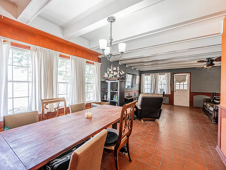 2818 Frontier Dr — Photo 24