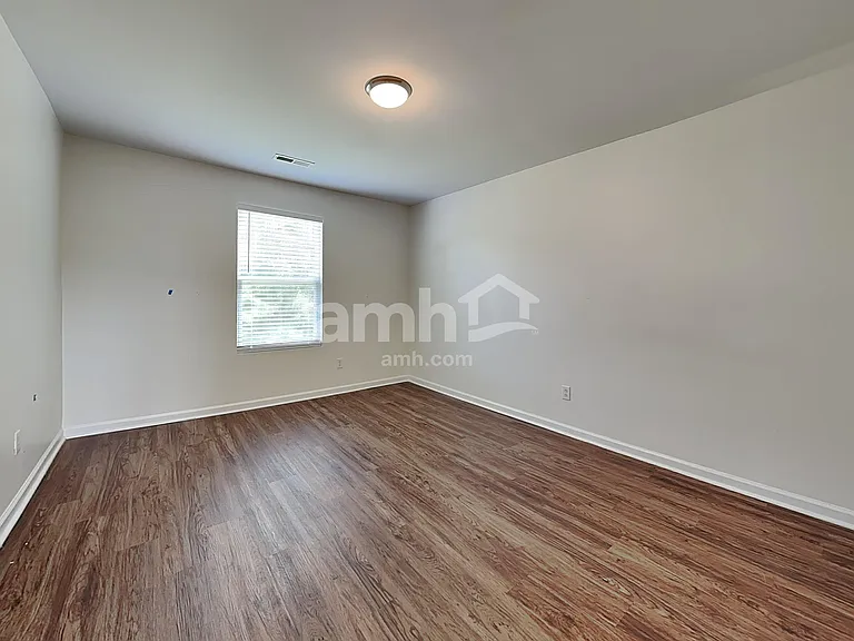 180 Decatur Dr — Photo 16