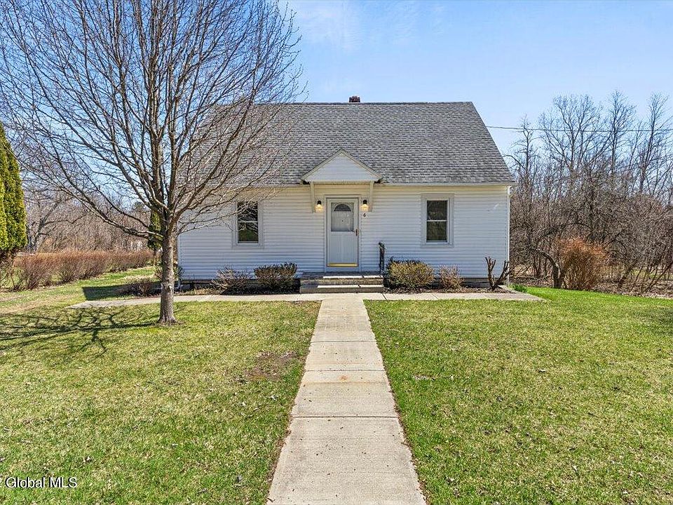 1st image of 6 Landor Ln
