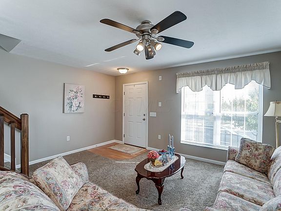 4th image of 5255 Royal Arch Cascade Dr #28-525