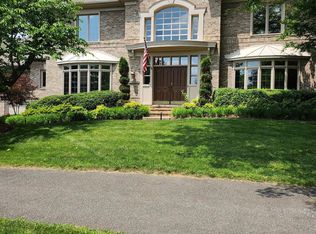 12024 Walnut Branch Rd, Reston, VA 20194