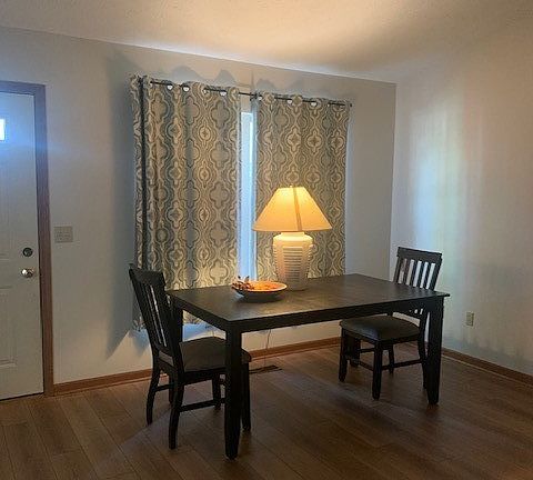 3rd image of 154 Bentley Dr