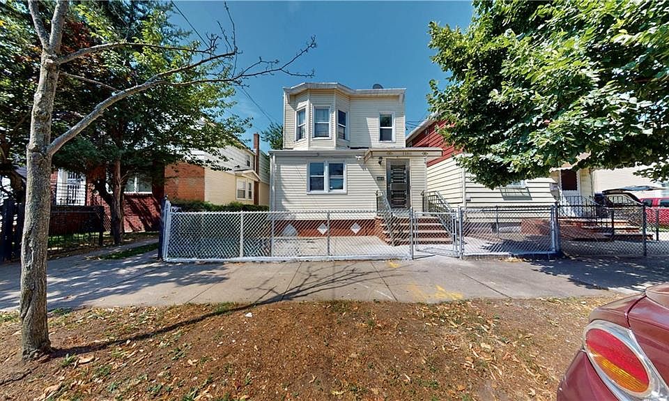 1st image of 1186 E 94th St