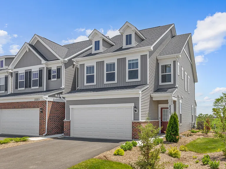 2227 Ryegrass Ln — Photo 2