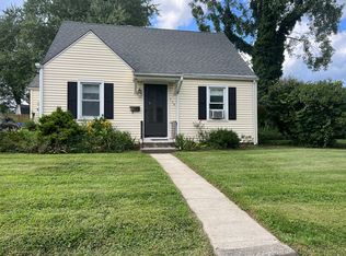 102 Winding Ln, East Hartford, CT 06118