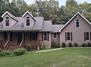 631 Sheffield Rd, Fayetteville, WV 25840