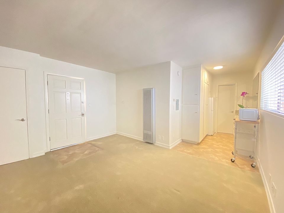 Charming Studio