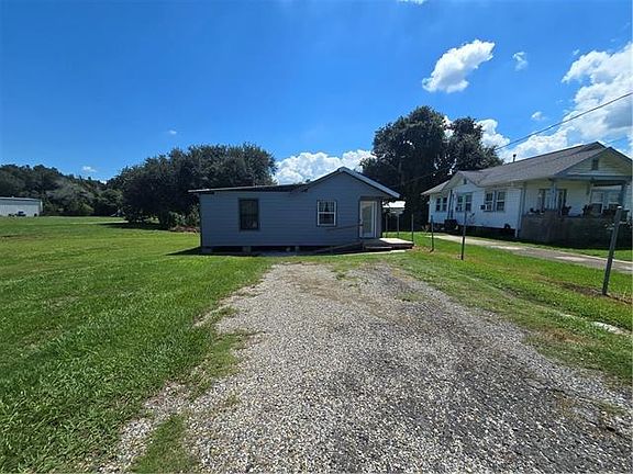 2nd image of 17443 Highway 631