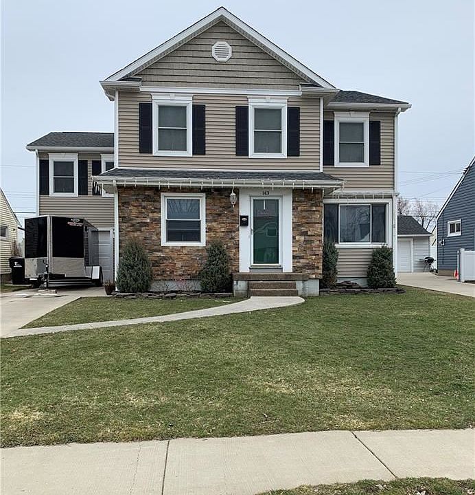 1st image of 143 Cresthill Ave