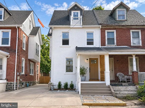 235 E County Line Rd, Ardmore, PA 19003