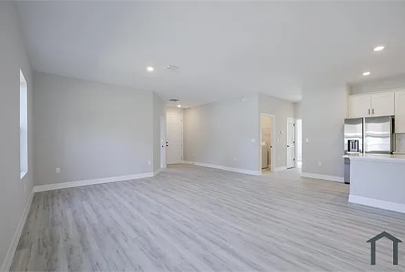 2545 Nordendale Blvd — Photo 7
