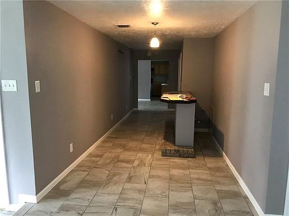 5th image of 2716 E General Wainwright Dr