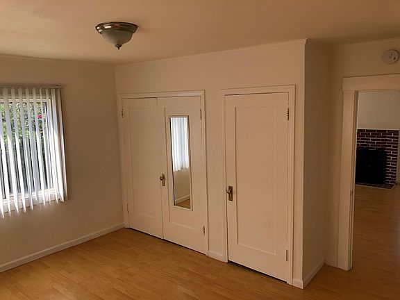 5th image of 1622 N Lake Ave