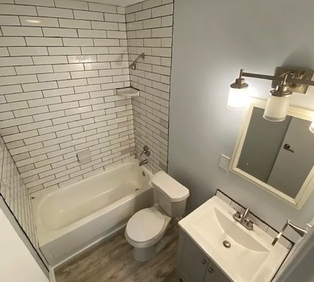64 S Lewis St — Photo 6