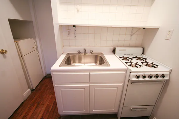 Rented by MetroNest | media 21