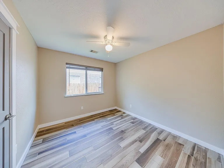 2515 Cypress Island Dr — Photo 18