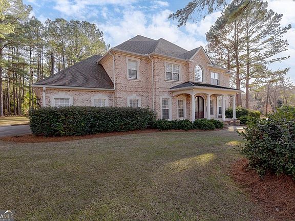 5th image of 200 River Oak Ct