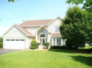 669 Mair Ct, Batavia, IL 60510