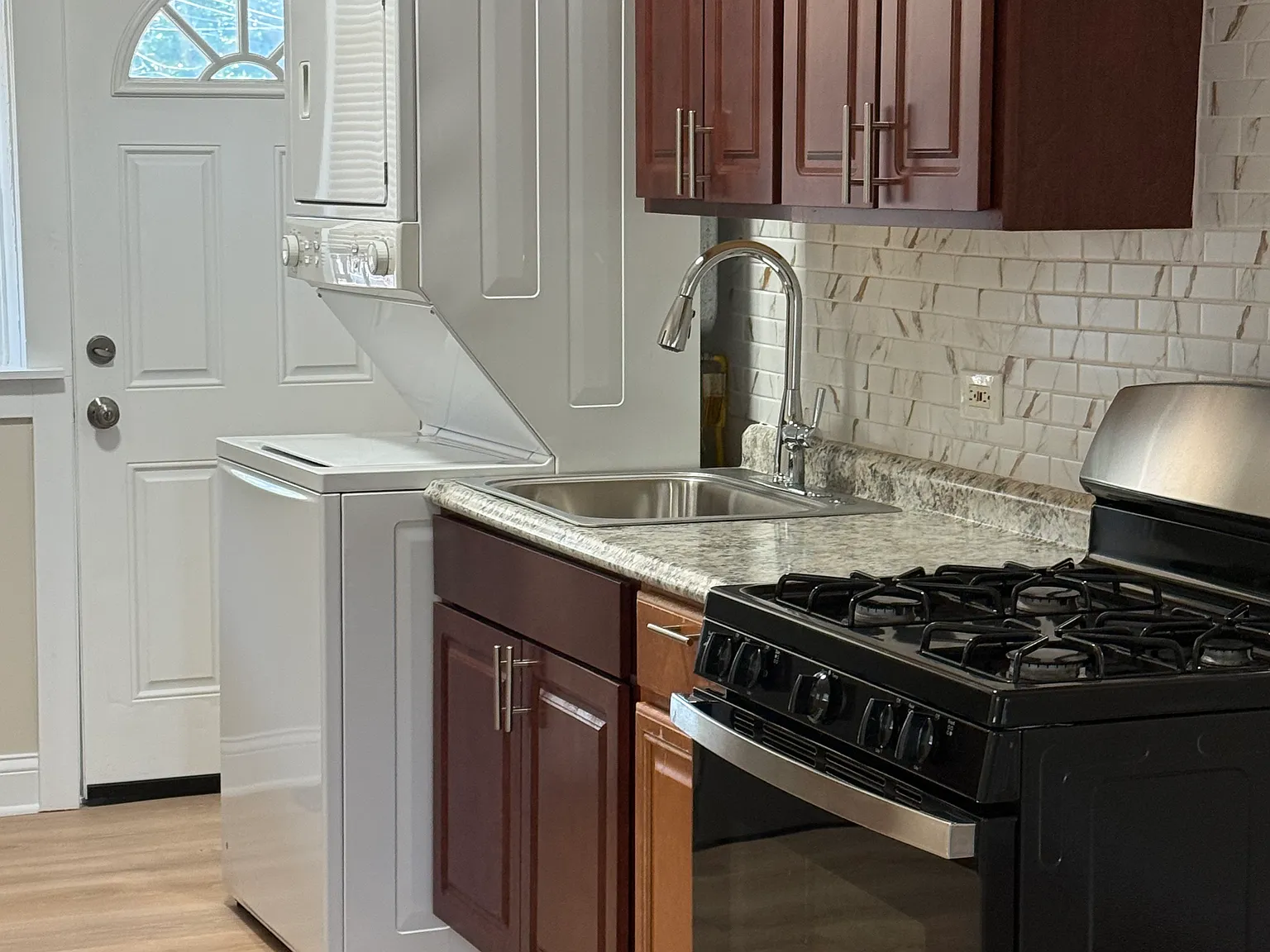 2 bed, $1,595 — Photo 3