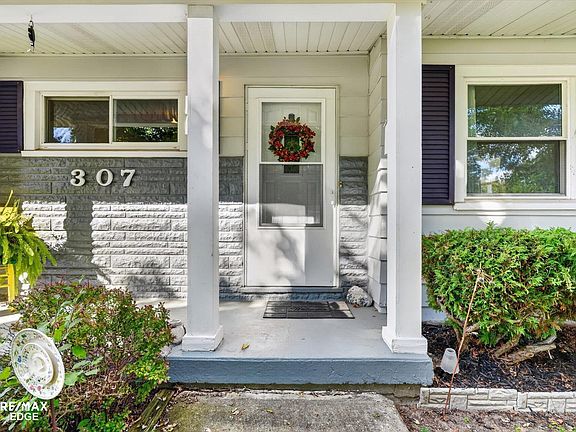 5th image of 307 Sequoia Dr
