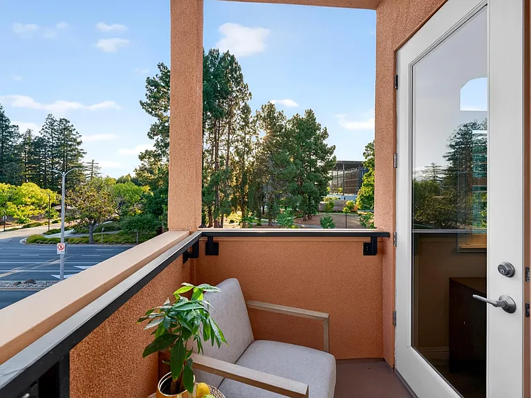 538 S Mathilda Ave #301 — Photo 42