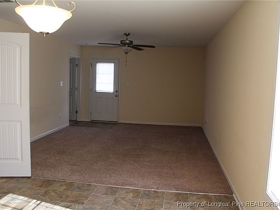 5th image of 3705 Hillcrest Dr #B