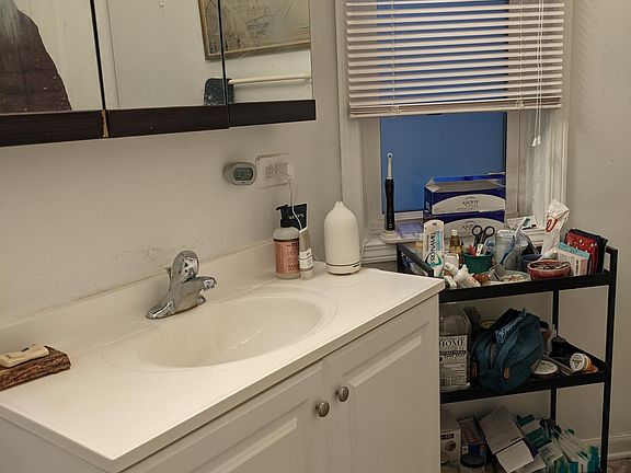 5th image of 1210 W Wrightwood Ave #2