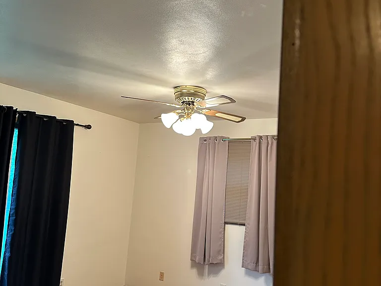 4026 River Dr — Photo 5