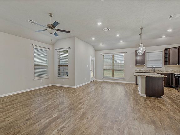 3rd image of 2130 Markley Dr