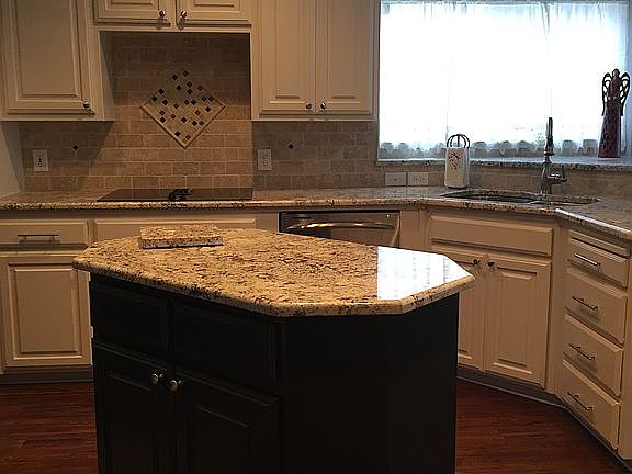 5th image of 8624 Forest Glenn Dr
