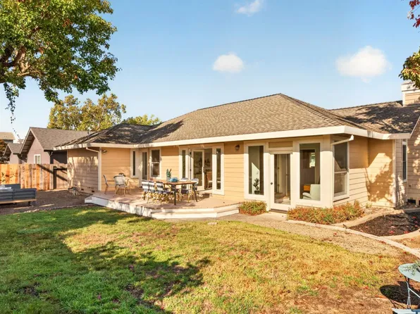 735 William Court, Napa, CA 94558