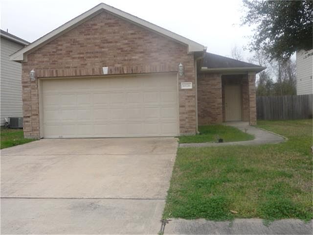 1st image of 6526 Holly Cove Ln
