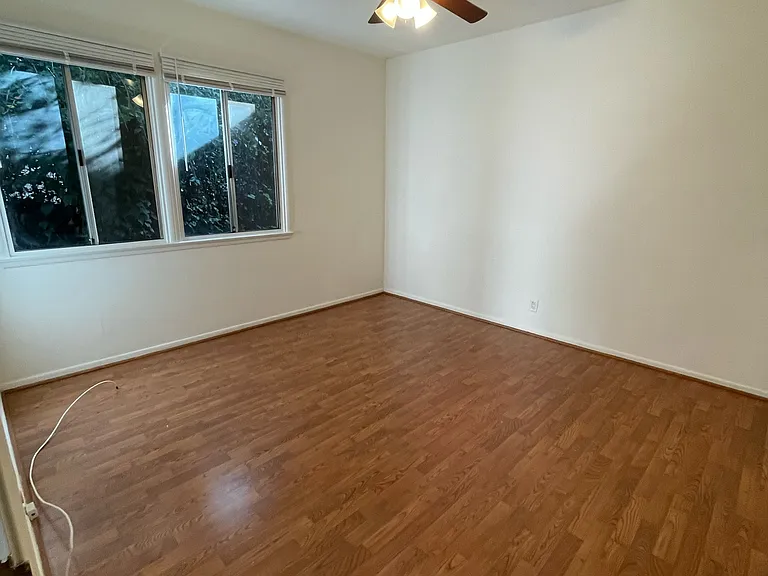 14132 Tiara St — Photo 8